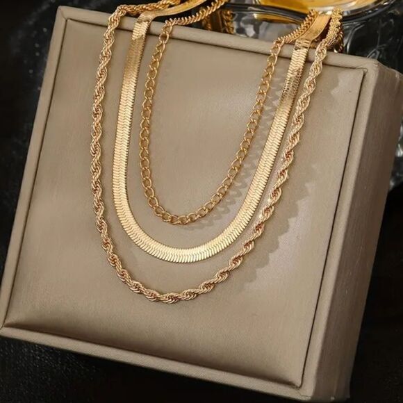 Starter Kit Assorted Jewelry Items Gold and Silver Plated (24 Pc) Free Shipping - Picture 12 of 14